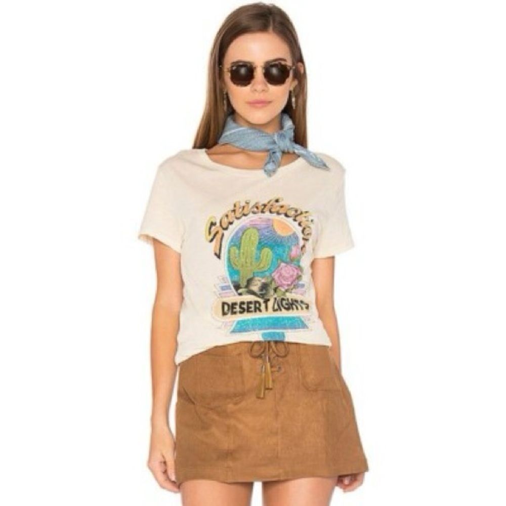 Spell Satisfaction Desert Lights Graphic Tee in White size M